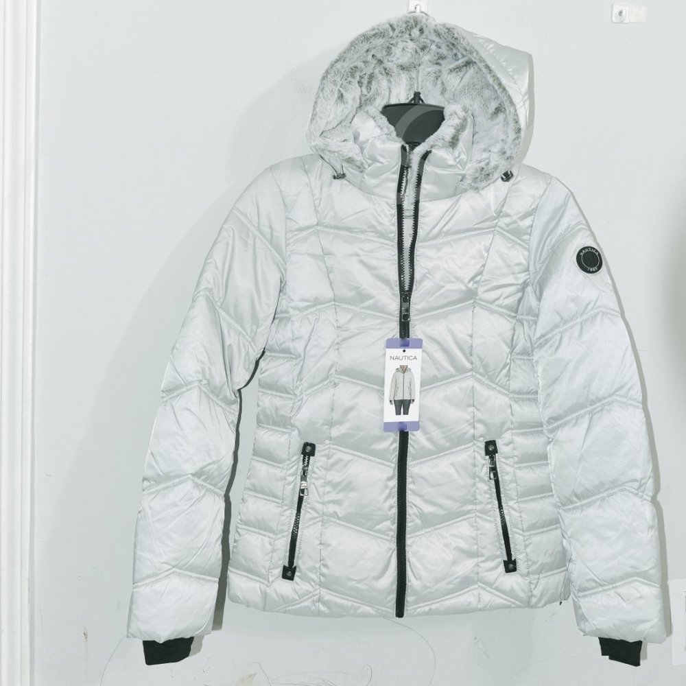 NWT Gray‎  Nautica Ladies’ Puffer Jacket